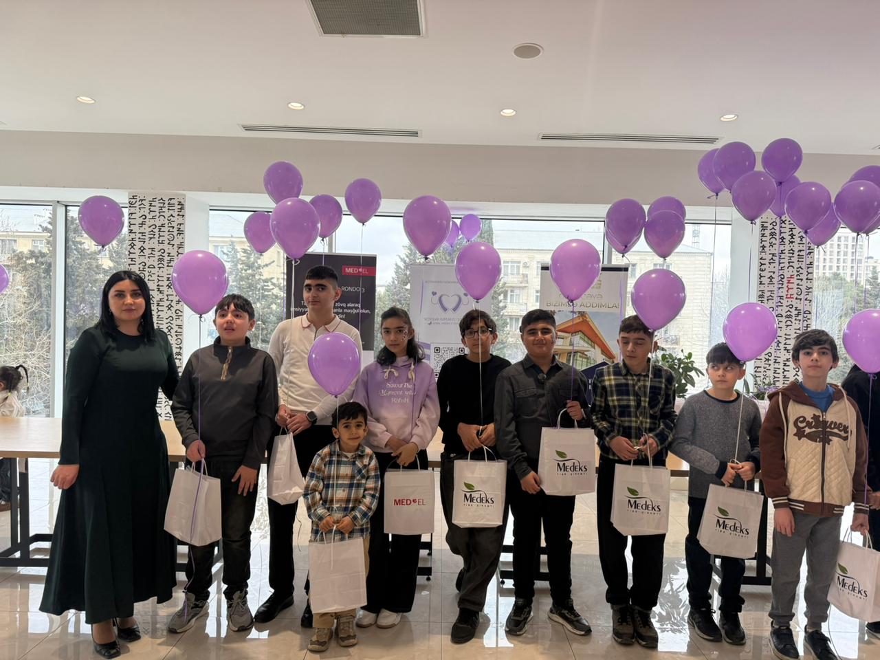 Koxlear İmplantlı Şəxslərə Sosial Yardım İctimai Birliyi və Bakı Gənclər Mərkəzinin birgə təşkilatçılığı iləBeynəlxalq Koxlear İmplant Gününə həsr olunmuş sosial tədbir keçirildi